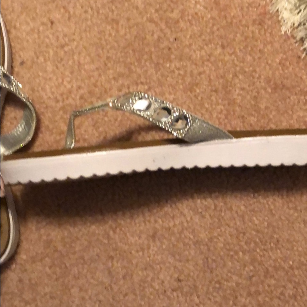 M & E Collection flip flops. - Picture 4 of 4